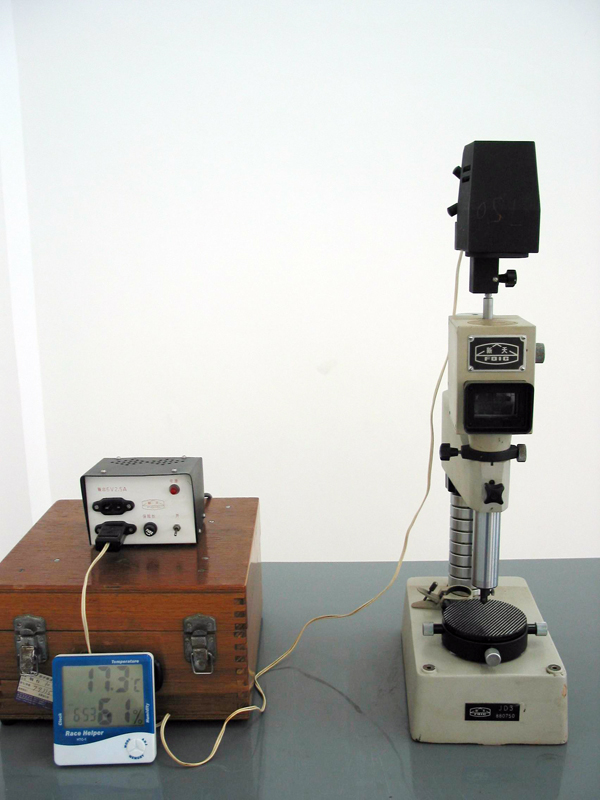 立(li)式光學計(ji)-鷹牌軸承(cheng)