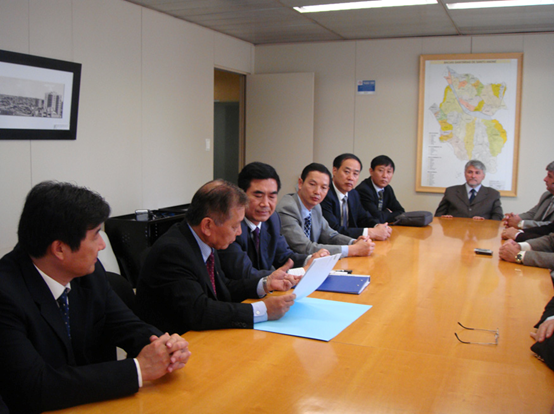 鷹牌軸承(cheng)擁有國内(nei)先進的生(sheng)産設備，讓(rang)客戶滿意(yi)